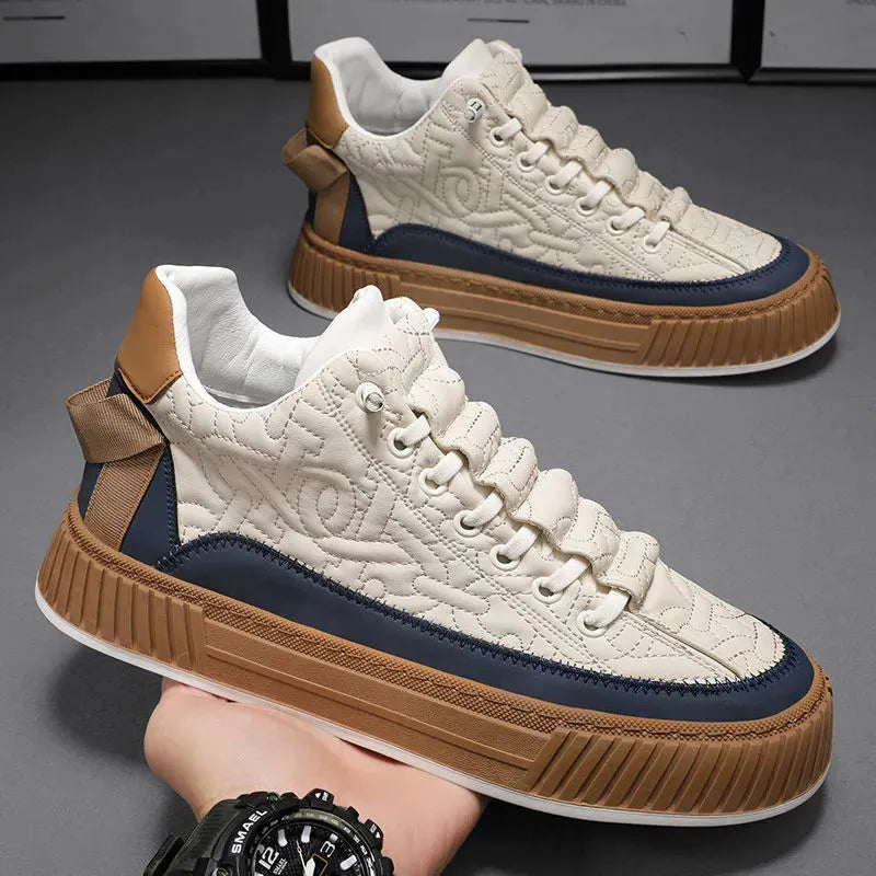 Sneaker bianca uomo casual, ideale per un look versatile ed elegante. Calzature comode per ogni occasione e stile urbano.
