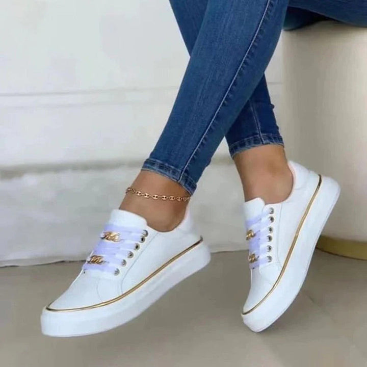 Scarpe da donna casual eleganti, sneakers alla moda per il massimo comfort. Ideali per look versatili e passeggiate.