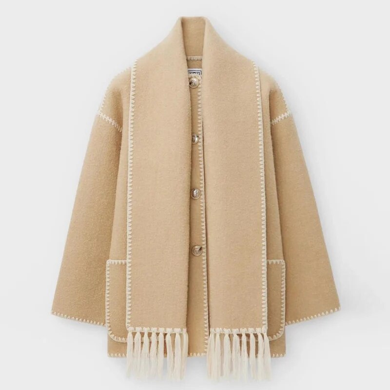Giacca lunga donna elegante, cappotto invernale con collo a scialle. Perfetto per il comfort e la moda classica.