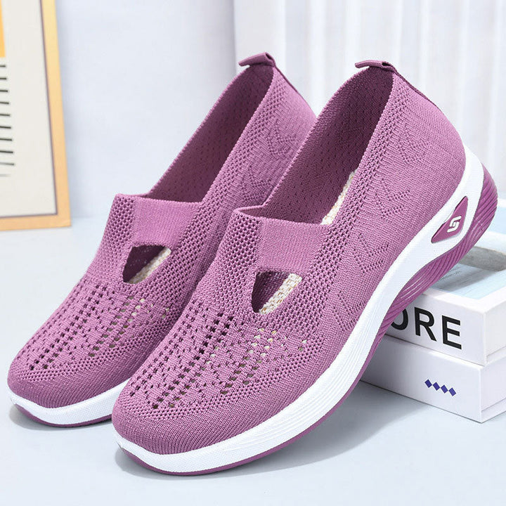 Sneakers donna comode, senza lacci slip-on, perfette per passeggio e camminata con supporto arco.