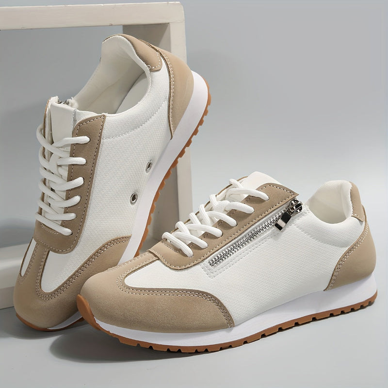 Sneakers da donna alla moda, leggere e comode, con suola stabilizzante ideali per passeggio e benessere del piede.