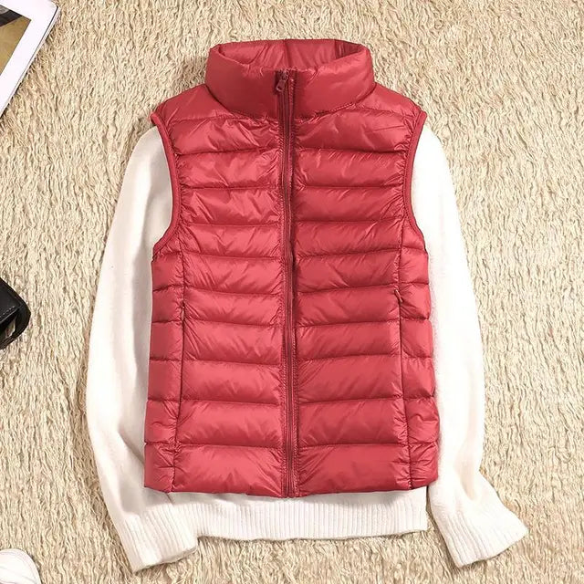 Gilet autunnale donna, leggero ma caldo, perfetto per un look confortevole e alla moda.
