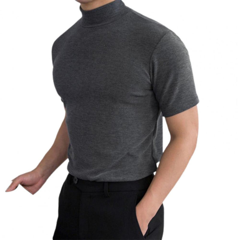 Maglietta uomo casual a maniche corte, girocollo, in tinta unita. Orlo dritto per un comfort versatile quotidiano.