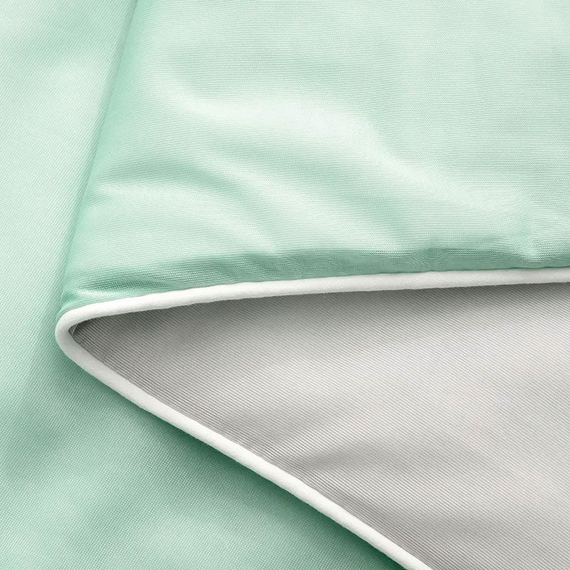 Avvolgiti nella coperta rinfrescante traspirante per un sonno fresco e profondo ogni notte d'estate.