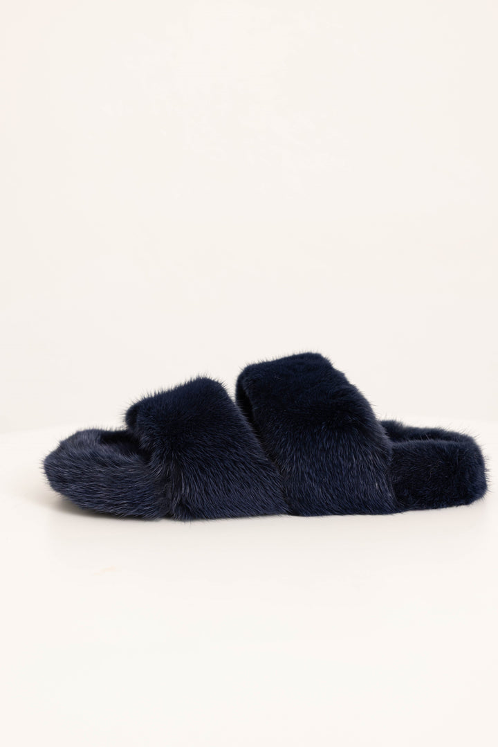 Pantofole blu notte da donna, extra morbide in visone. Confortevoli doppie fasce per un relax casalingo.