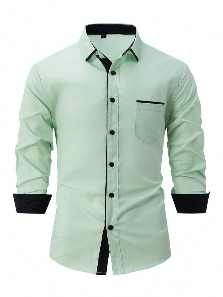 Camicia formale da uomo a righe sottili, taglio slim, versatile per outfit business e serate eleganti.