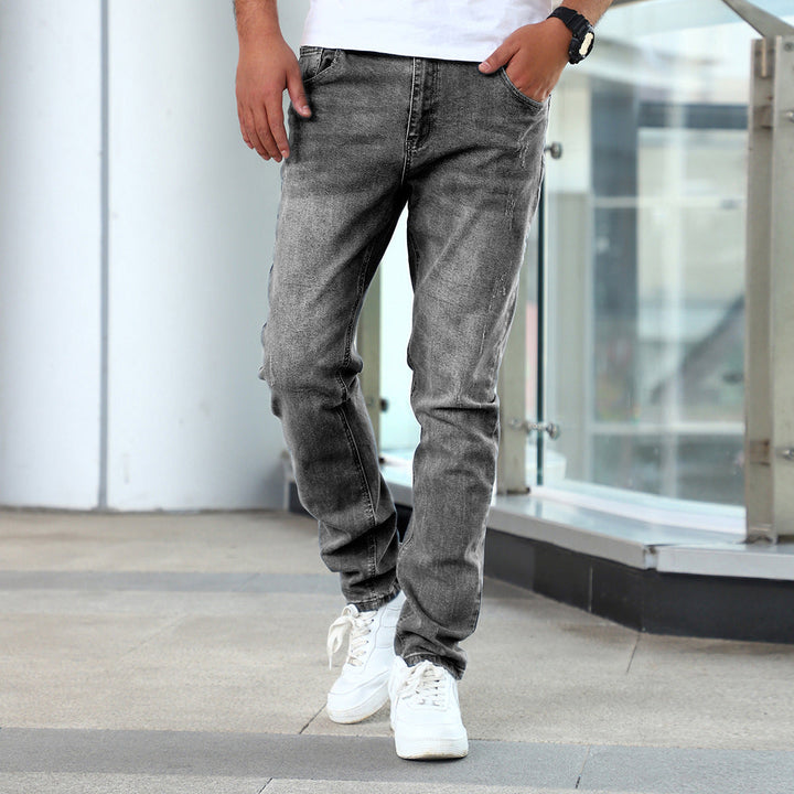 Jeans uomo skinny elasticizzati moderni con zip, perfetti per un look casual e confortevole.