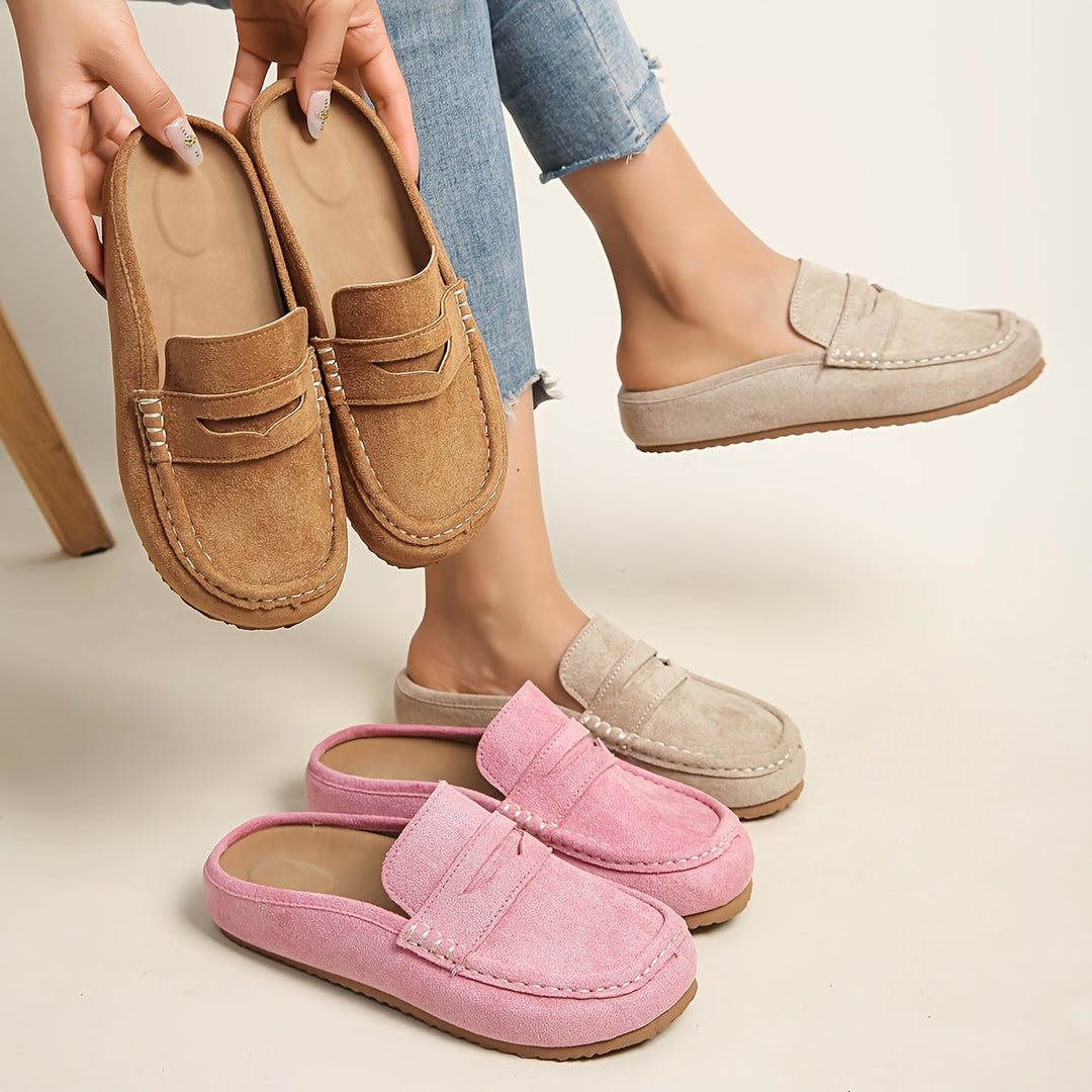 Comodi sabot estivi con plateau per donna, ideali per comfort e stile quotidiano.