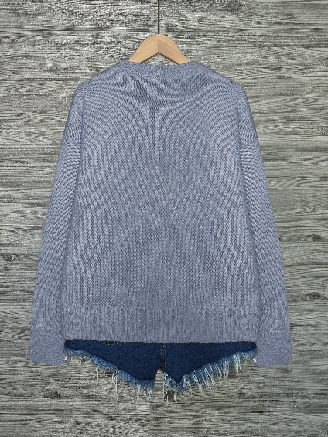 Maglione oversize donna verde matcha con gatti, girocollo. Stile casual e comfort invernale.