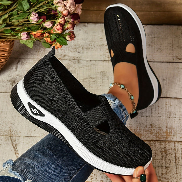 Scarpe donna slip-on antiscivolo, leggere per camminata. Comfort e praticità ogni giorno.