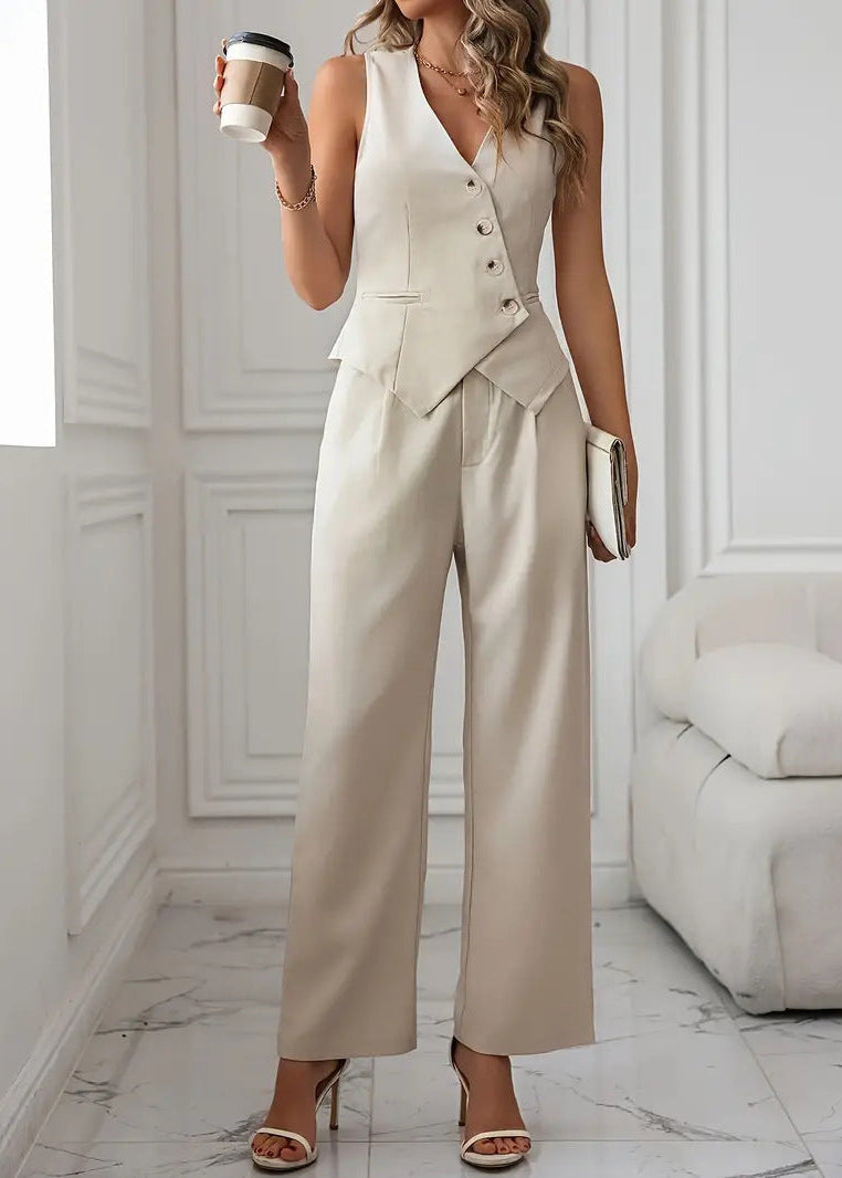 Outfit donna coordinato due pezzi: gilet e pantaloni in cotone. Ideale per look elegante, casual o ufficio in bianco/nero/caffè.