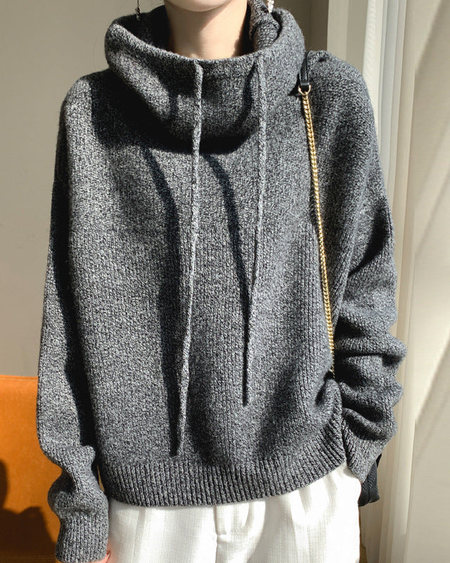 Pullover donna casual-chic con colletto Peter Pan, maniche lunghe. Ideale per comfort quotidiano e stile versatile.