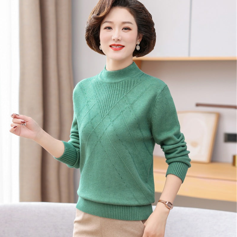Moda femminile: maglione donna a collo alto, maglia spessa per outfit invernali chic.