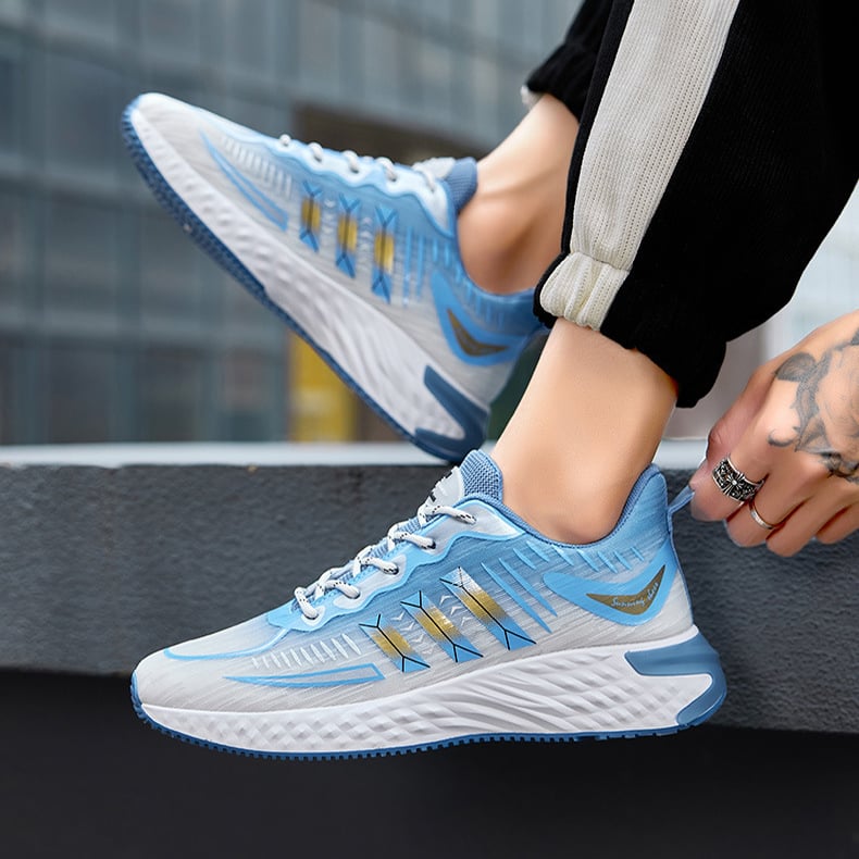 Moda uomo: sneakers sportive turchese con suola spessa, design moderno. Ideali per look casual e di tendenza.