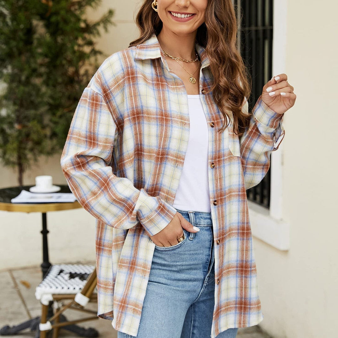 Overshirt a quadri da donna, manica lunga. Camicia casual lunga, versatile con bottoni per abbigliamento chic.