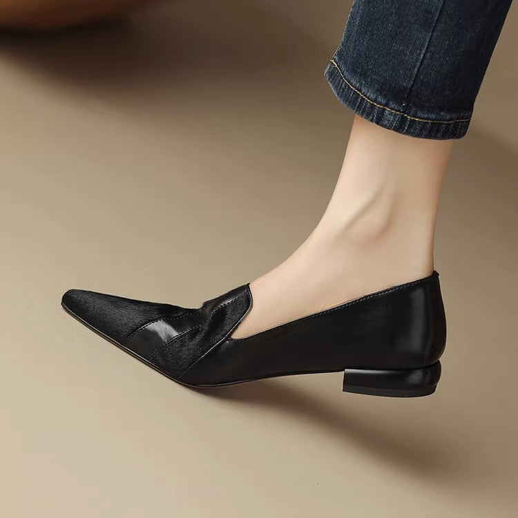 Ballerine donna nere, scarpe comode eleganti con punta affusolata per un look raffinato.