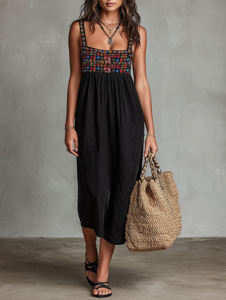 Abito midi donna boho chic effetto suede ricamato, ideale per primavera e autunno.