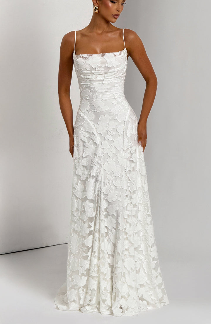 Vestito lungo donna, fantasia floreale, scollo morbido e apertura sulla schiena con laccio.