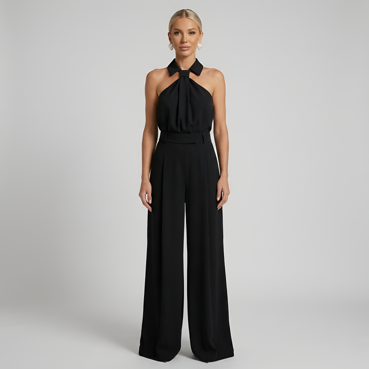 Tuta donna versatile e confortevole con collo all'americana e gamba ampia. Perfetta per un look elegante e fluido.