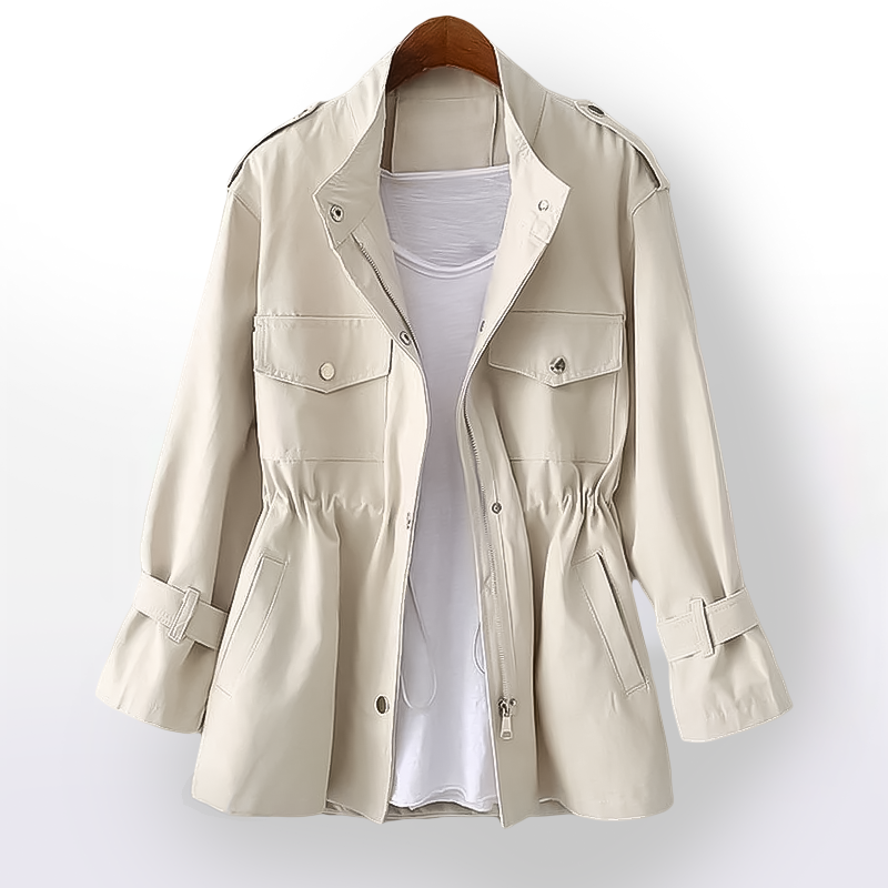 Giacca sahariana da donna casual con vita regolabile, collo alto e tasche multiple; perfetta per primavera/autunno.
