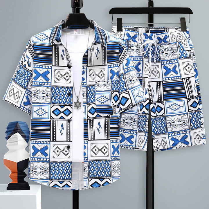 Completo estivo casual uomo con maglietta a maniche corte e shorts, ideale per tempo libero e vacanze.