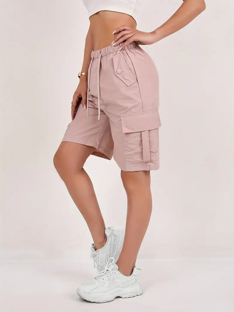 Short cargo donna casual, leggero e fresco, con vita elasticizzata, un must-have per l'estate.