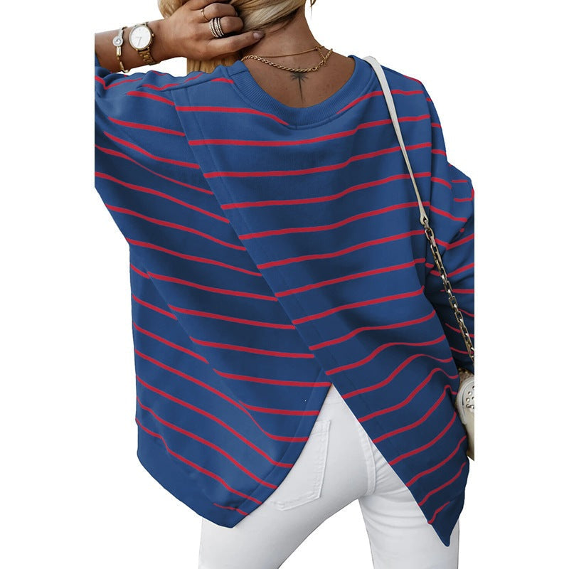Felpa donna comoda a righe, girocollo per un look casual chic. Must-have autunno inverno, moda donna.