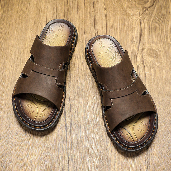 Pantofole uomo ultra comode con suola morbida, design slip-on per un comfort elevato. Ideali per misure grandi.