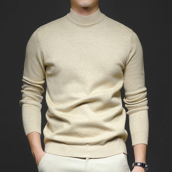 Maglione uomo slim fit a mezza dolcevita, ideale per look eleganti e moderni.
