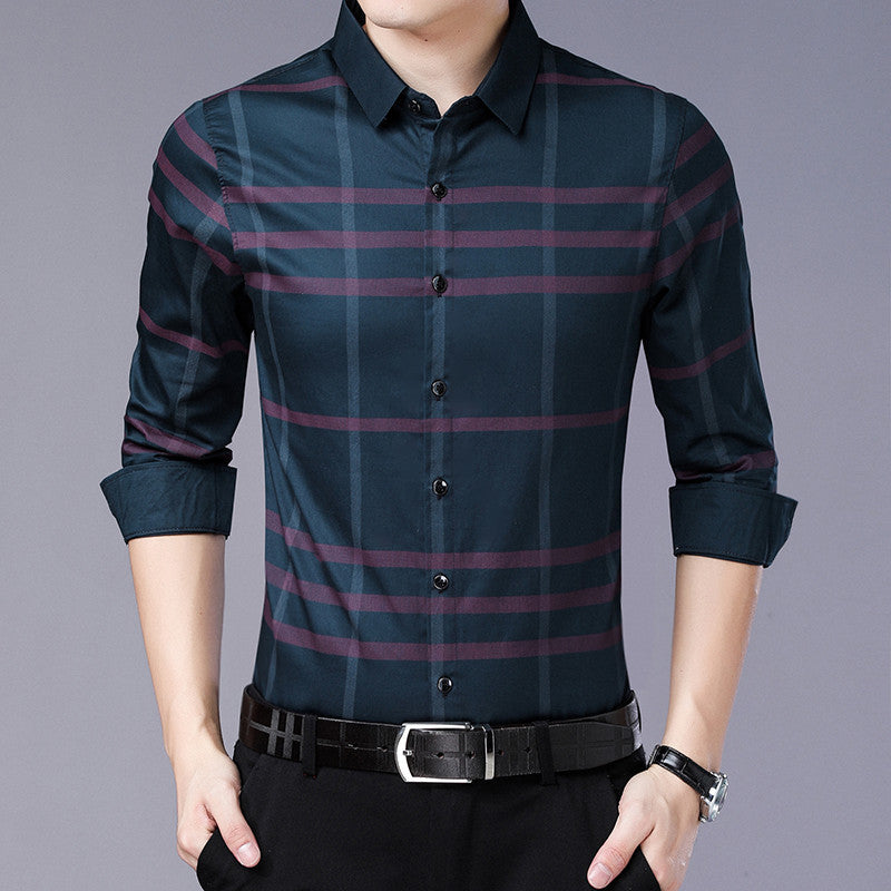 Camicia uomo elegante, maniche lunghe, slim fit con motivo a griglia. Un capo versatile per ogni occasione.