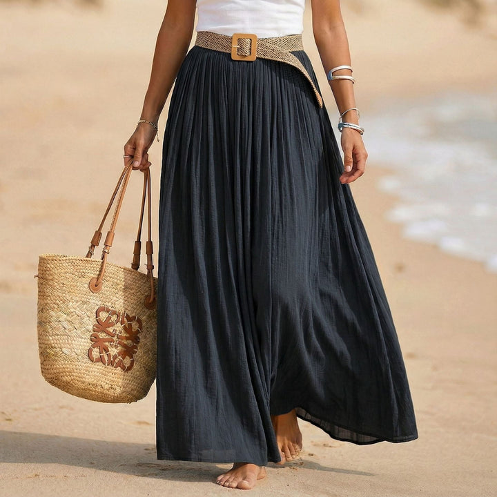 Moda estiva: abito maxi donna svasato con vita morbida. Look elegante e confortevole.