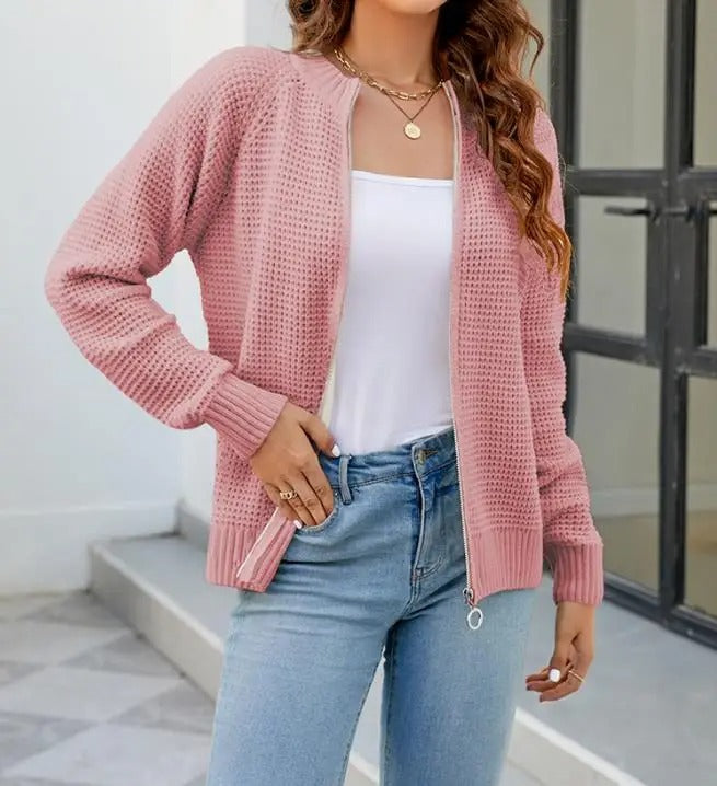 Cardigan da donna con zip, ideale per outfit quotidiani casual e confortevoli.