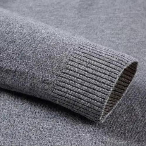 Morbido maglione uomo caldo con collo alto, ideale per l'inverno casual e confortevole.