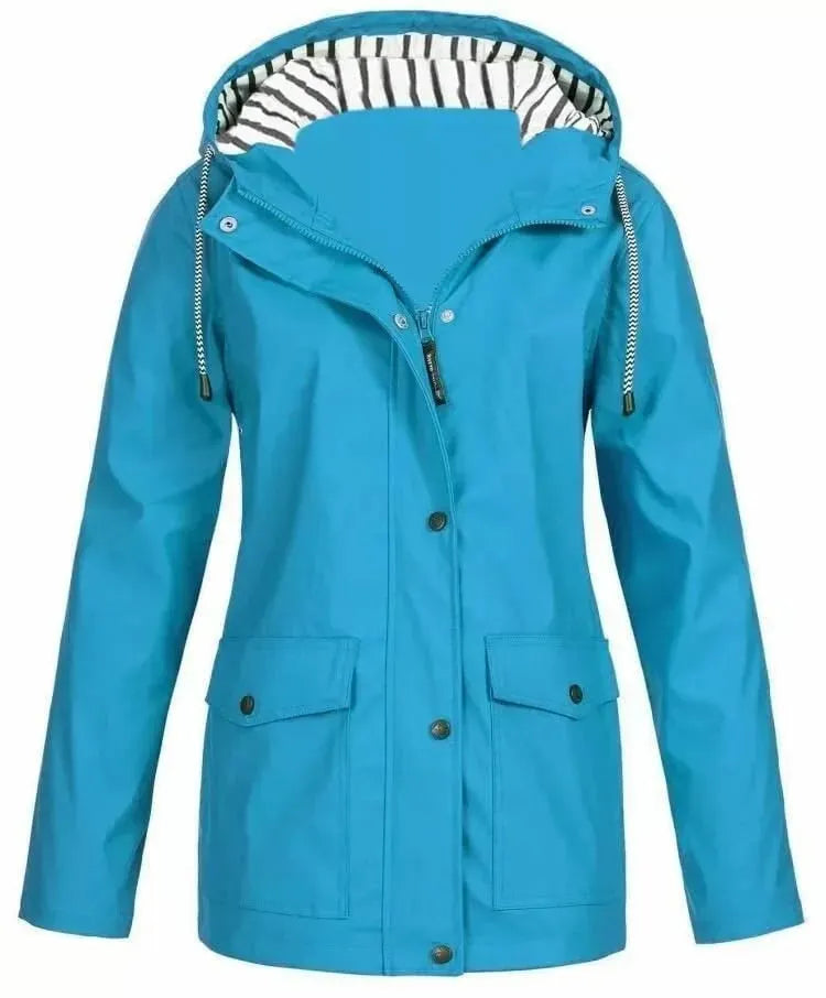 Giacca donna impermeabile confortevole con cappuccio e tasche, perfetta per la pioggia.
