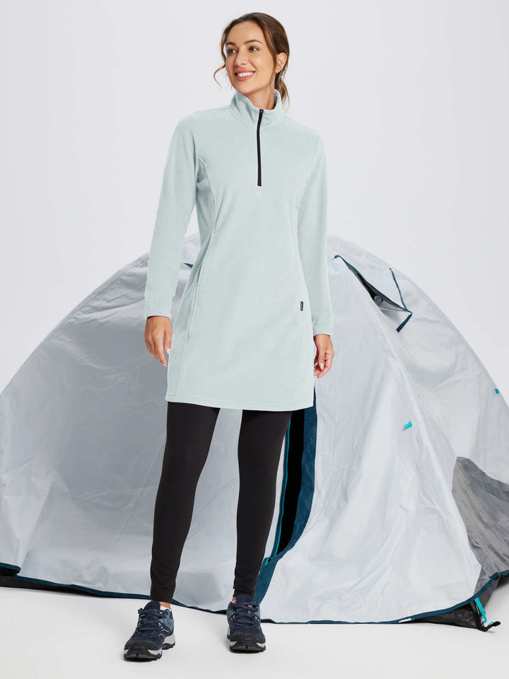 Vestito tunica invernale da donna. Collo alto, mezza zip e tasca. Stile moda donna, caldo e comodo.
