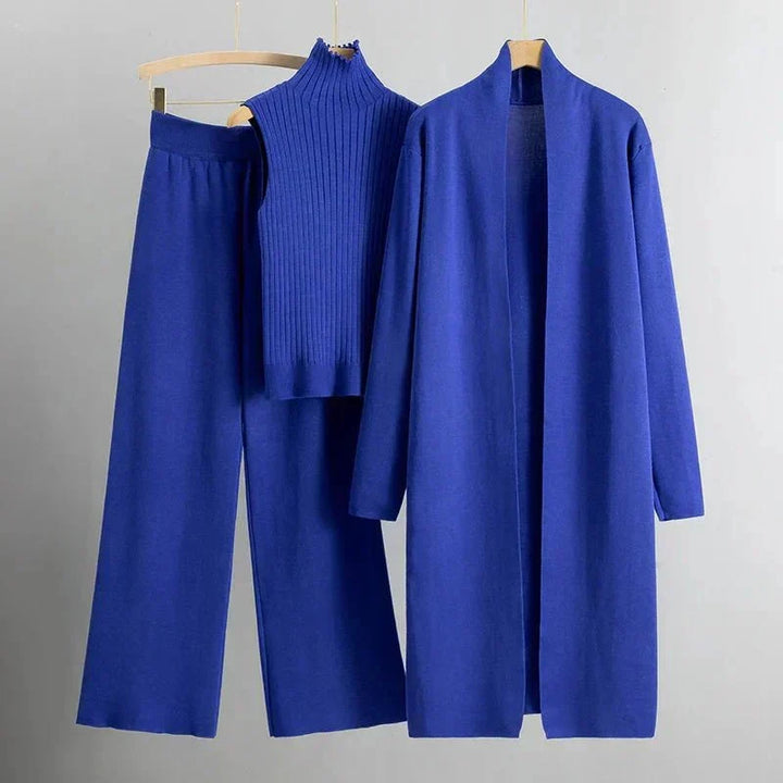 Cardigan lungo, pantaloni ampi e top collo alto: set coordinato donna comodo e alla moda.