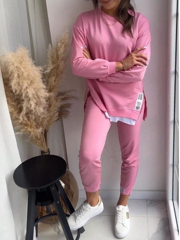 Abbigliamento casual donna: completo casa in cotone comodo, tuta moderna e versatile per ogni giorno.