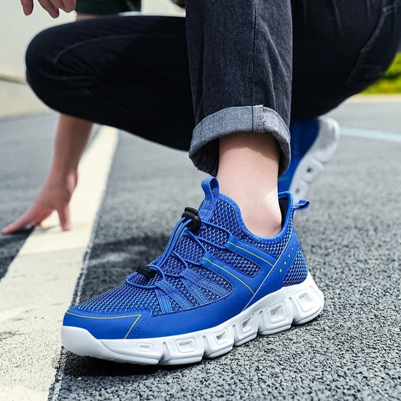 Scarpe da uomo leggere e ammortizzate per corsa, garantiscono comfort e performance ottimali.