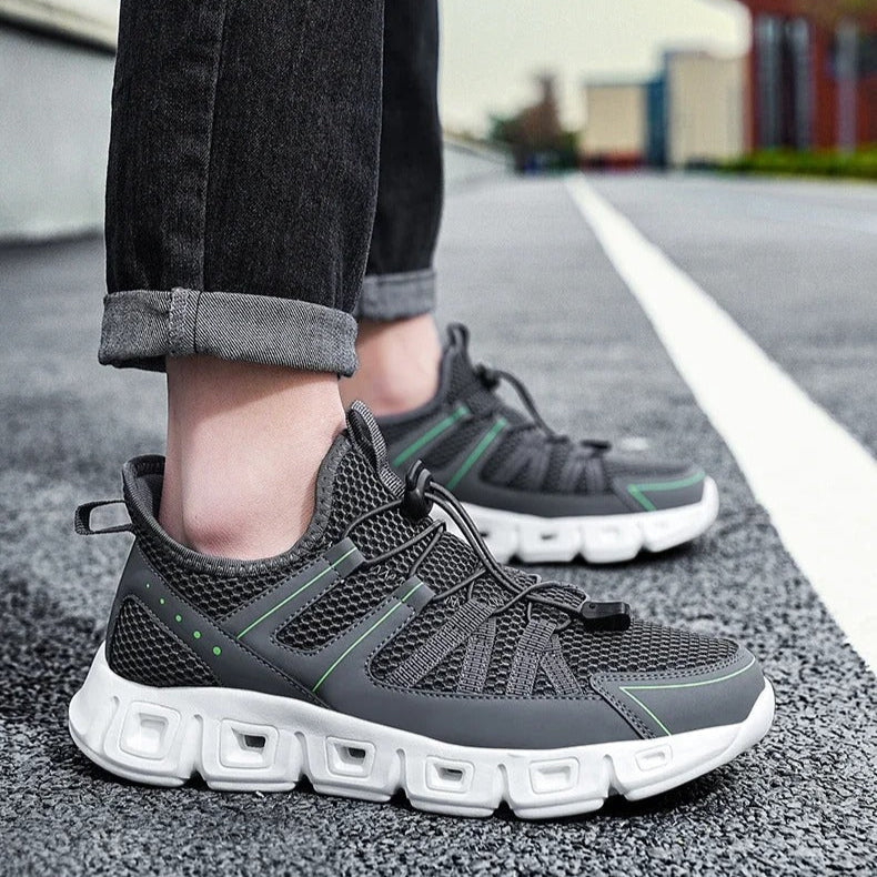 Calzature uomo running, performanti, leggere, con ottimo grip e comfort anche casual.
