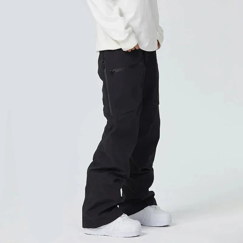 Pantaloni da sci e snowboard uomo, impermeabili, caldi e antivento. Abbigliamento resistente per l'inverno in montagna.