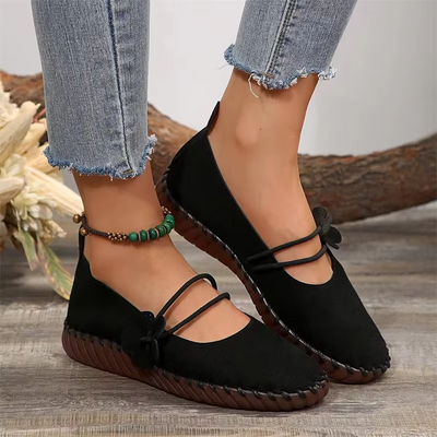 Scarpe casual donna versatili per stile quotidiano. Ideali per comfort e moda. Calzature eleganti e pratiche.