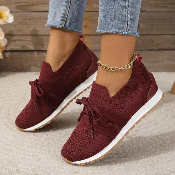 Calzature unisex leggere e traspiranti, con pratico design slip-on per massimo comfort nelle tue attività casual.