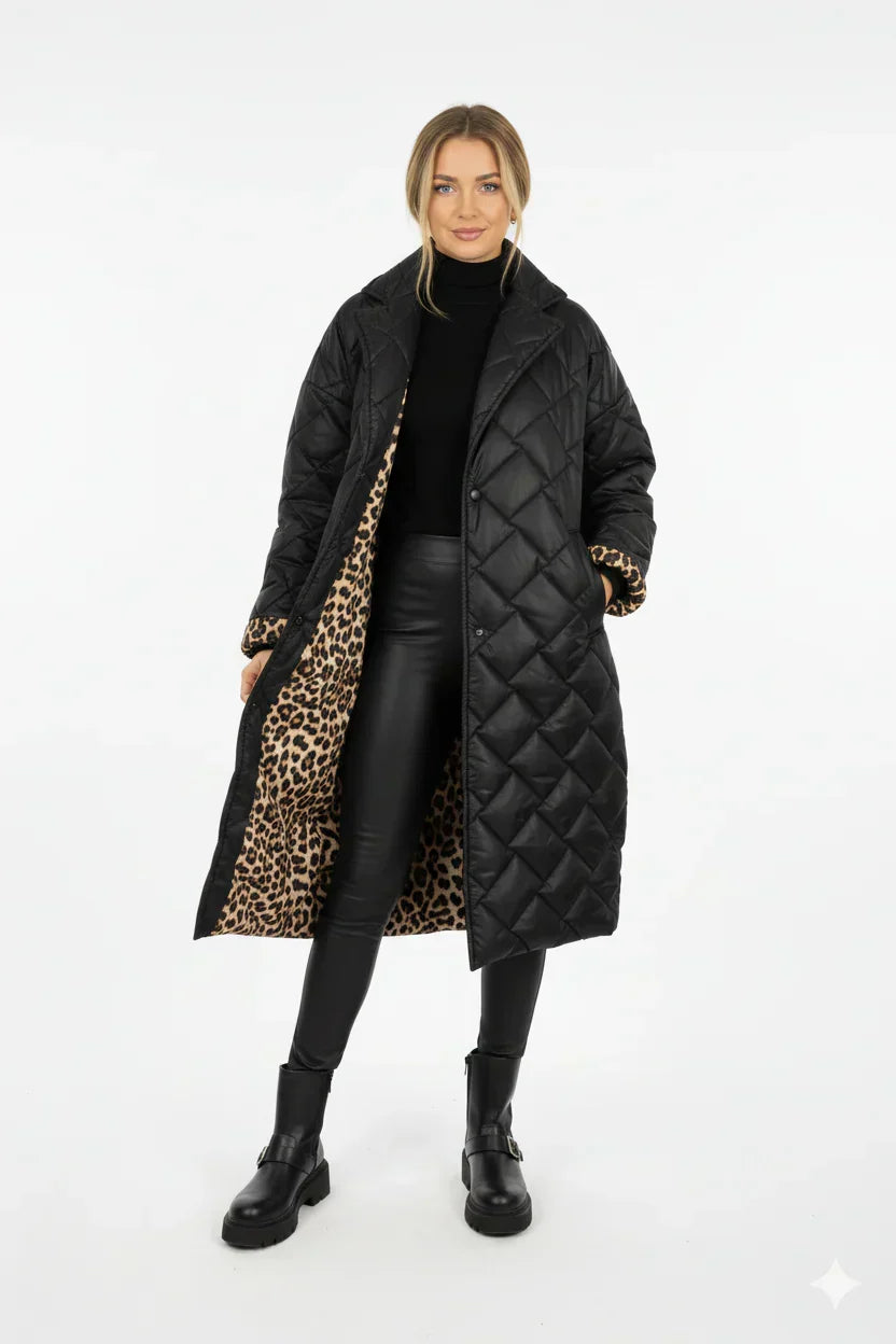 Outfit invernale donna con giacca reversibile, calda e chic, ideale per passeggiate o serate in città.