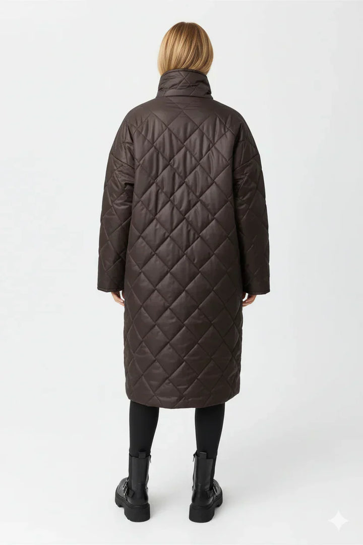 Fai una dichiarazione di stile con questa giacca reversibile donna, calda e chic per l'inverno.