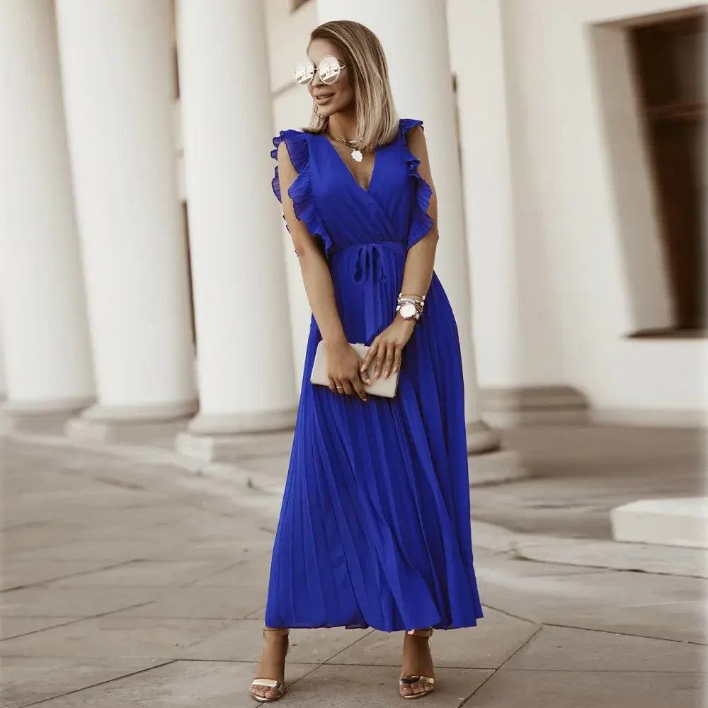 Abito maxi donna accessoriato, scollo a V, volant e senza maniche, per un outfit completo.