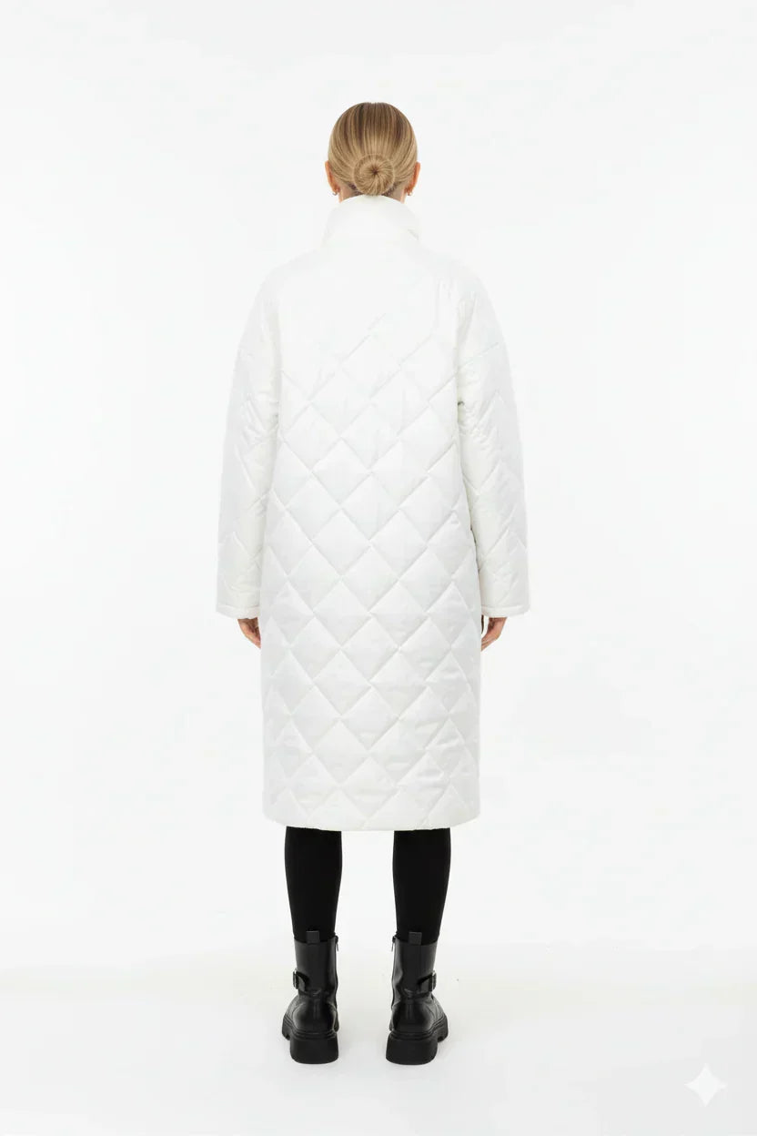 Resta calda e alla moda con questa giacca invernale donna reversibile, due stili in un solo capo.