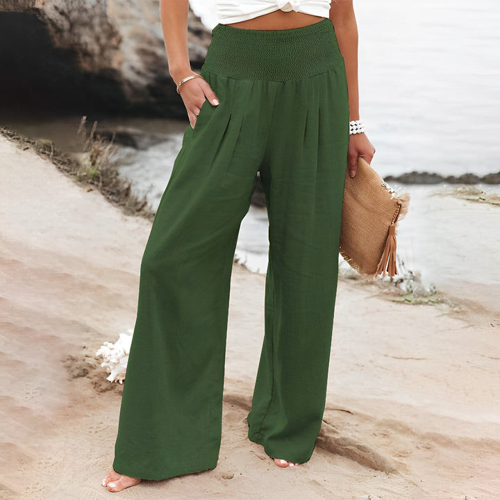 Moda donna primavera estate: pantaloni palazzo vita alta, comodi e larghi, per ogni occasione estiva.
