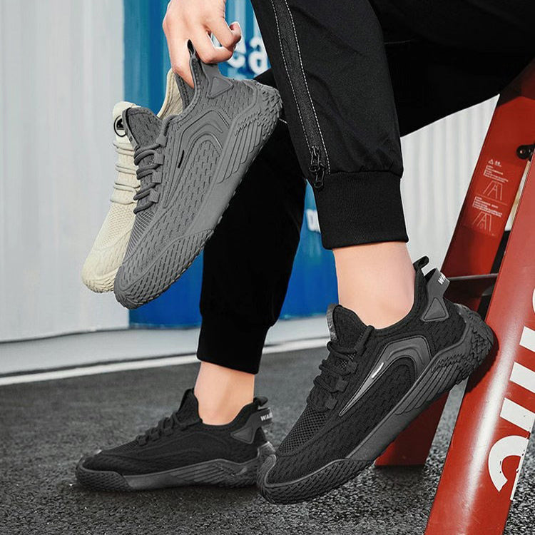 Scarpe sportive uomo nere, calzature comode con punta tonda. Ideali per lo stile casual e attivo.