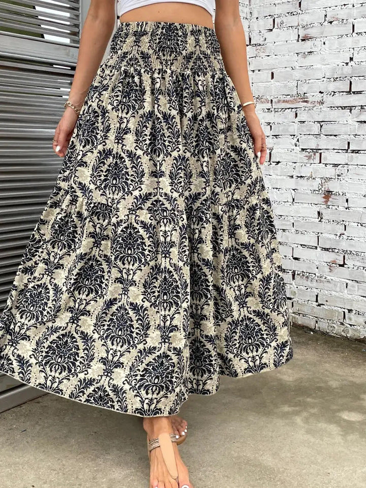 Gonna floreale casual donna, a ruota, perfetta per il tempo libero e look primaverili.