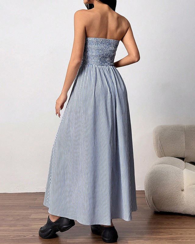 Dettaglio abito maxi donna senza spalline con tasche laterali. Perfetto per outfit casual estivi e spiaggia.